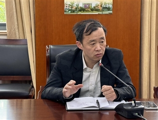 【竹行教育·生长德育】  多措并举以质控辍 全力推进以爱保学  ——竹行中学召开期中控辍保学专题工作会议